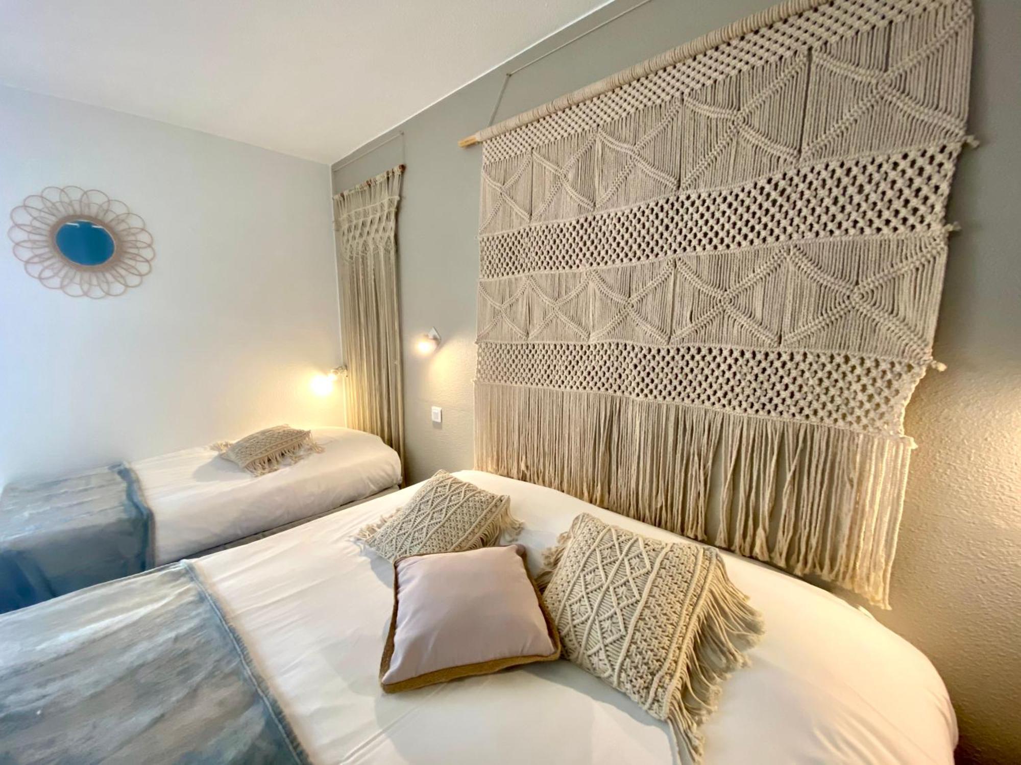 Hotel Les Grenadines 아그 외부 사진