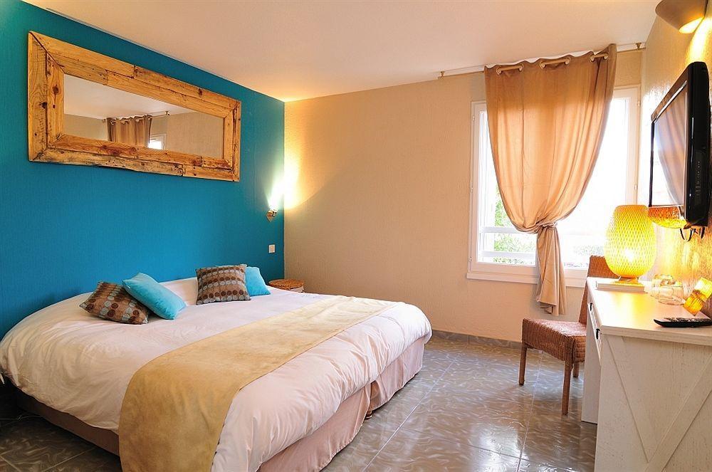 Hotel Les Grenadines 아그 외부 사진